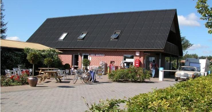 Vikaer Strand Camping & Cottages Diernæs 외부 사진