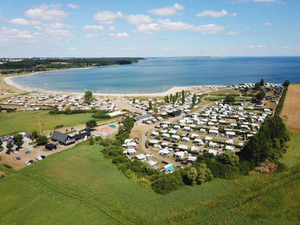 Vikaer Strand Camping & Cottages Diernæs 외부 사진